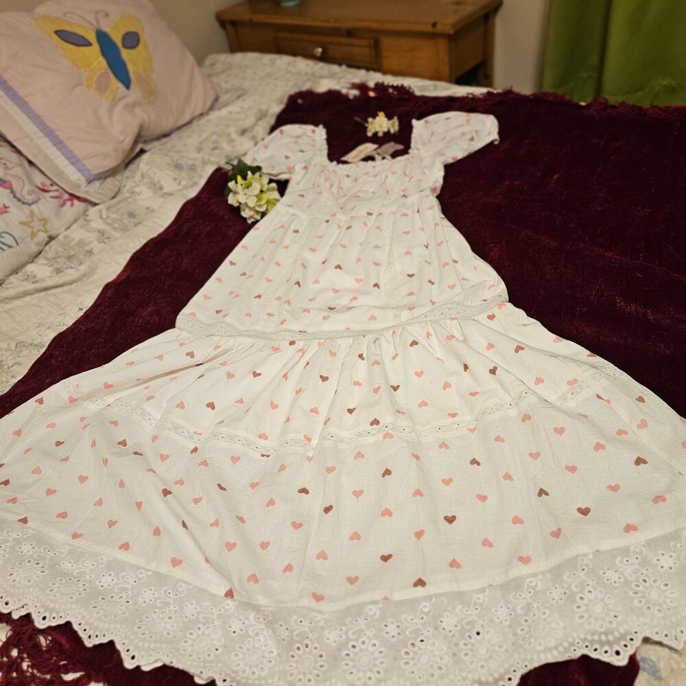 NWT LAIT COLLECTION  COTTON AND LACE FULLSWEEP MAXI..CRISP..PINTUCKED..FAB!!!